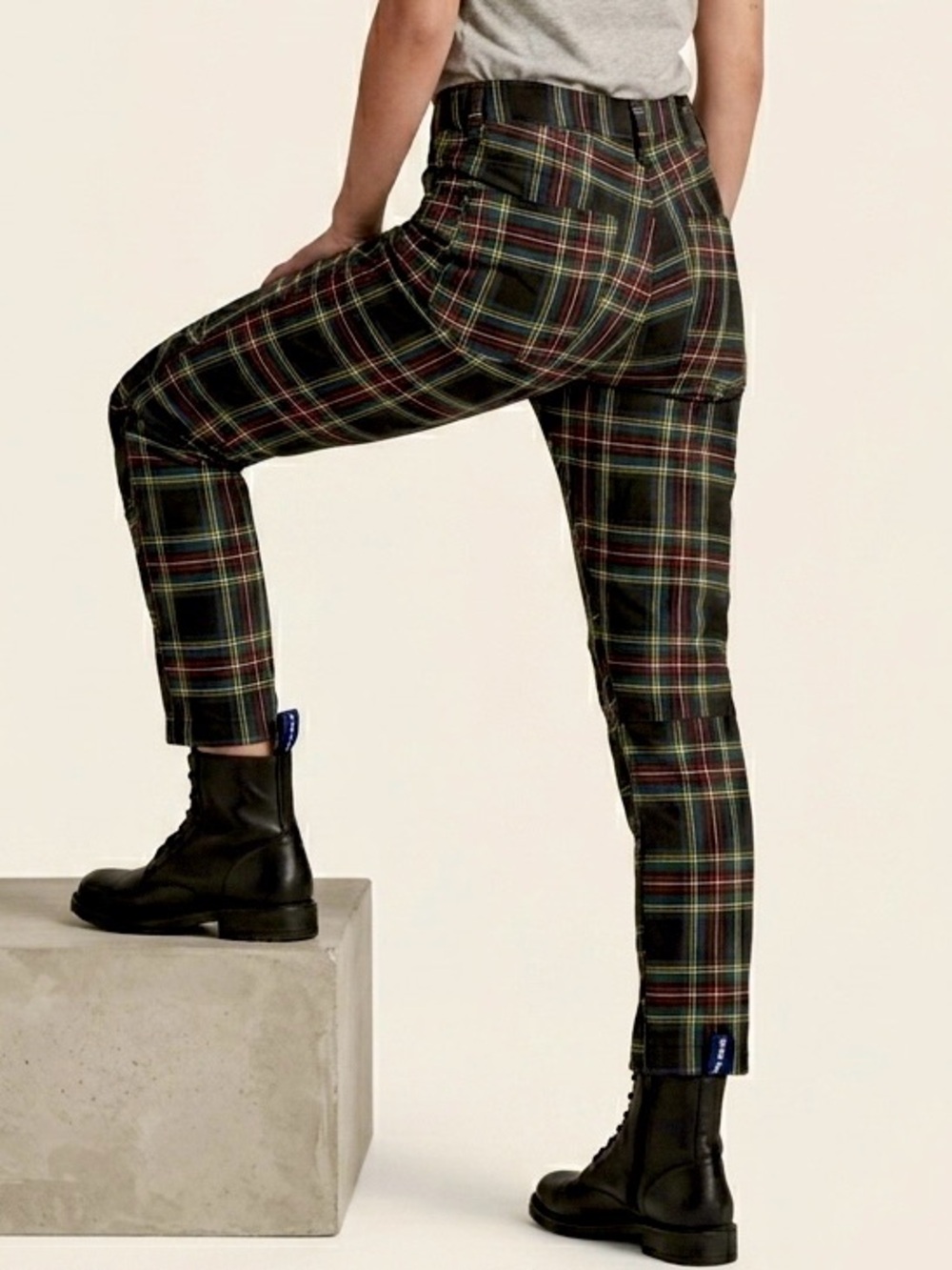 G-Star RAW Elwood 5622 3D
Mid Boyfriend Jeans - Stewart
Black Tartan